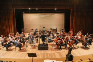 Orquestra Sinfônica do Teatro Nacional completa um ano de volta à sede com recorde de público