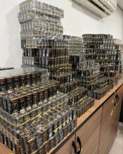 Denúncia de cárcere privado leva PM a estoque de 11 mil anabolizantes e canetas emagrecedoras