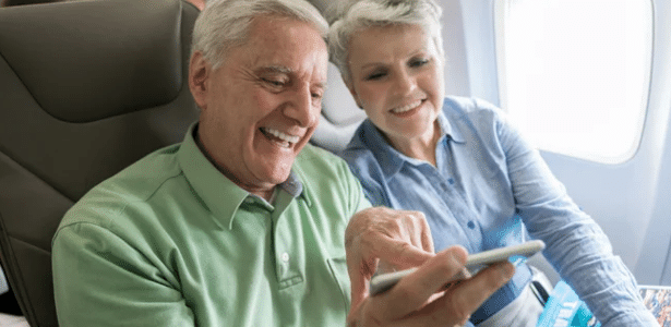 Idosos devem ser separados no avião por segurança, aponta estudo