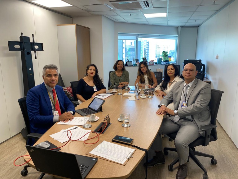 Ministério de Portos discute segurança para mulheres no setor portuário