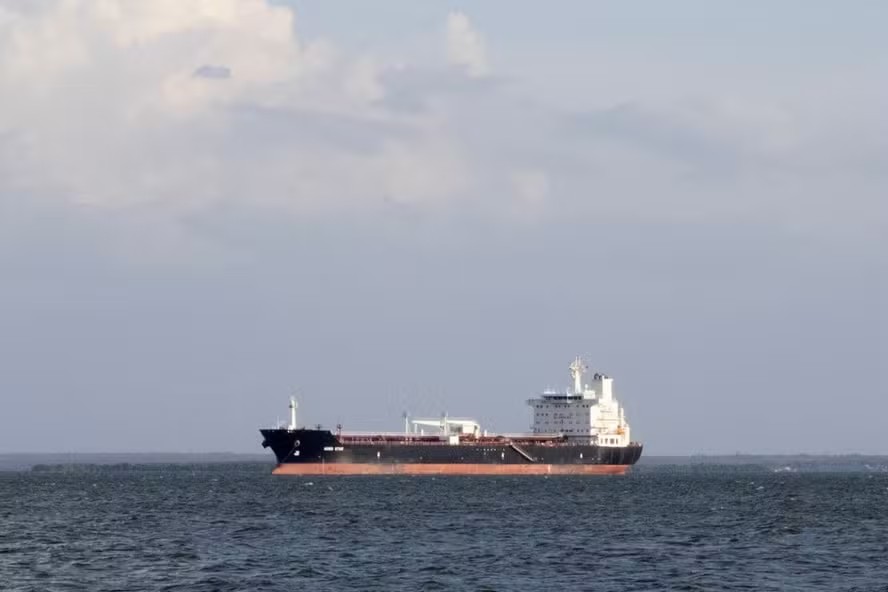 EUA prorroga isenção marítima para garantir o abastecimento de energia