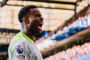 Perto da liderança, Manchester City atropela Chelsea na Premier League