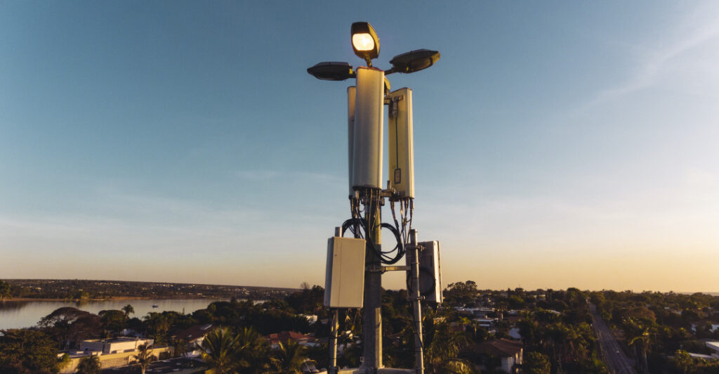 Leilão de 5G para áreas sem cobertura atrai oito interessadas, incluindo principais empresas de telecom