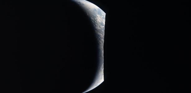 Astronautas recriam registro da Apolo 8 e fotografam 'pôr da Terra'