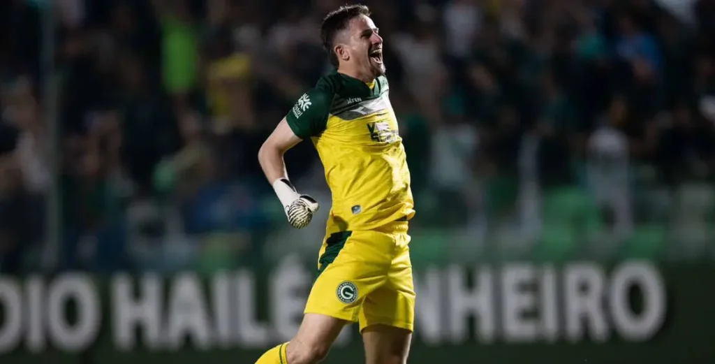 Goleiro Tadeu será homenageado em Goiânia