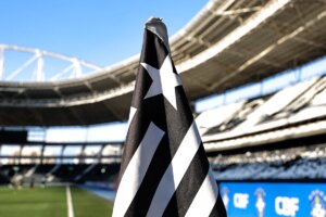 Botafogo aciona Lyon na Justiça por dívida superior a R$ 700 milhões