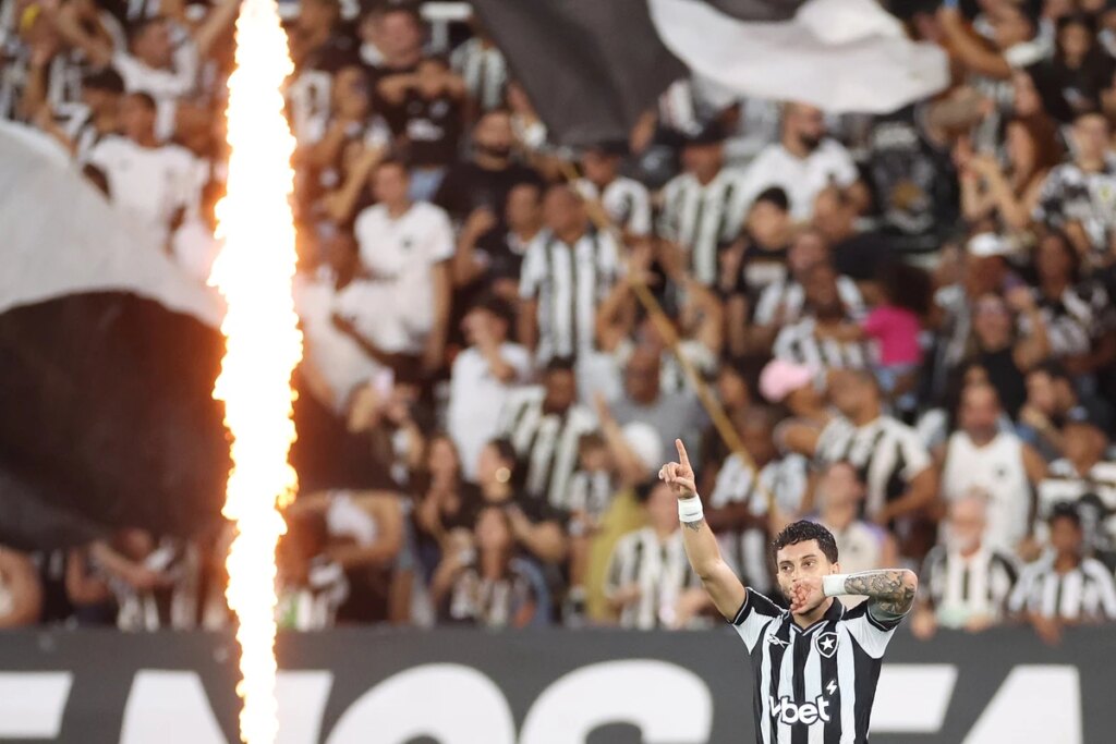 Botafogo chega ao jogo no DF contra o Internacional invicto por 7 partidas
