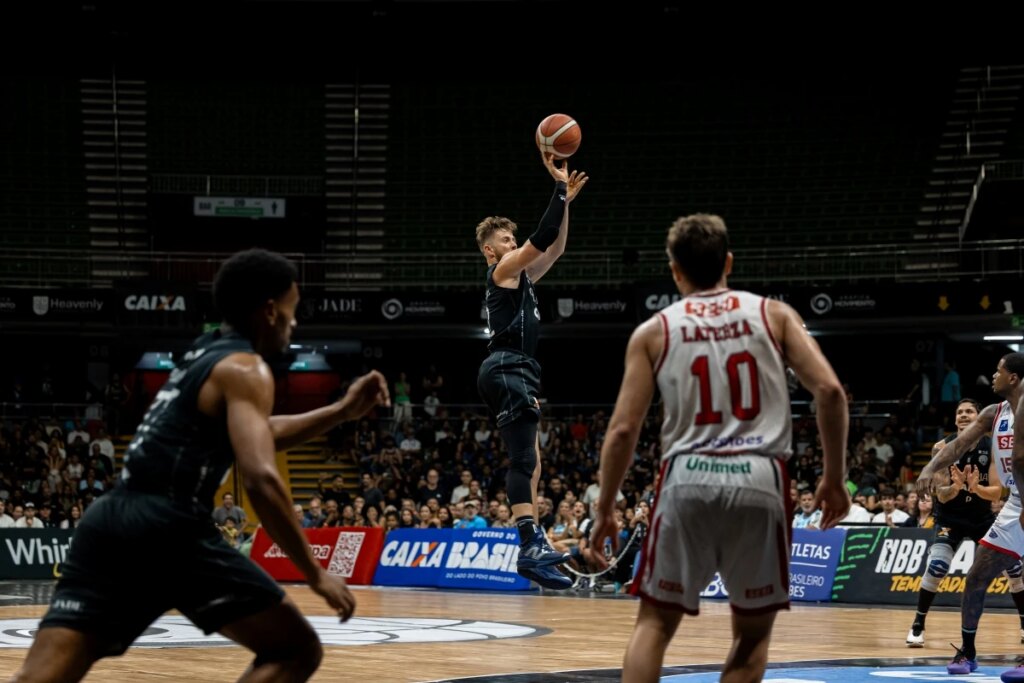 Brasília Basquete é derrotado em casa pelo líder Franca