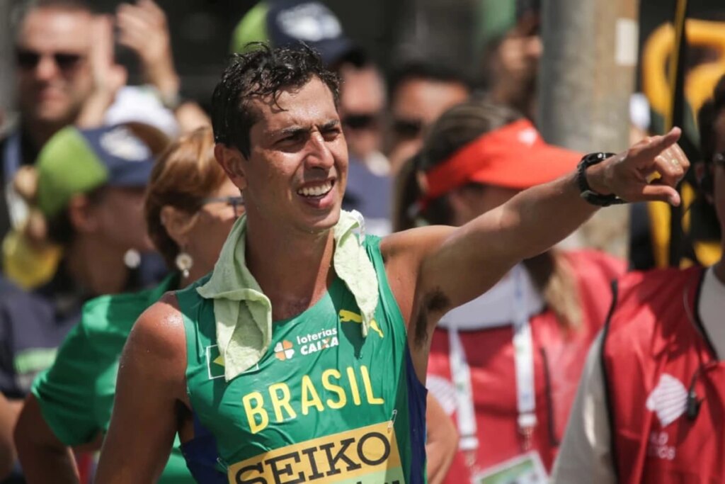 Caio Bonfim fica com o bronze em Brasília