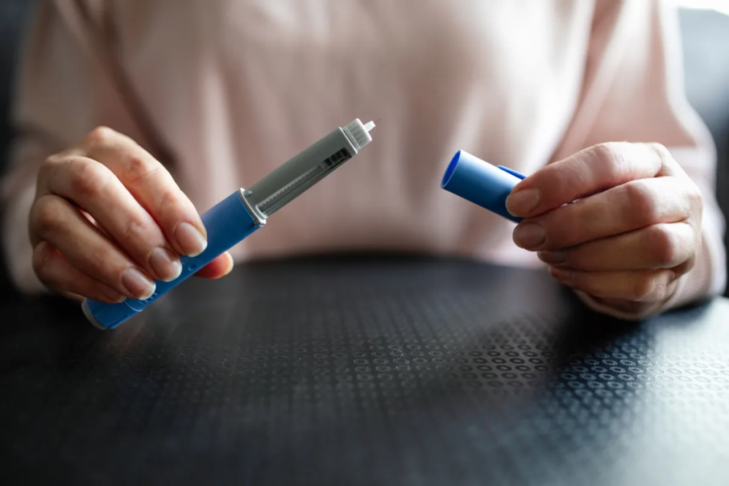 Anvisa reforça fiscalização sobre “canetas emagrecedoras”