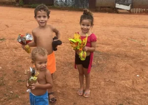 Ovos de Páscoa subtraídos por motorista são recuperados e doados a crianças em Aparecida