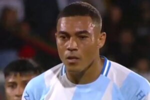 Jogador do Grêmio perde três pênaltis consecutivos na Sul-Americana