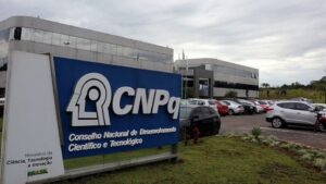 CNPq anuncia edital de R$ 120 milhões para bolsas de pesquisa