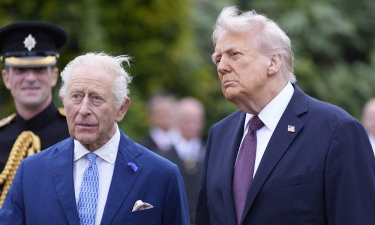 Trump diz ao rei Charles III que EUA ‘não tem amigos mais próximos que os britânicos’
