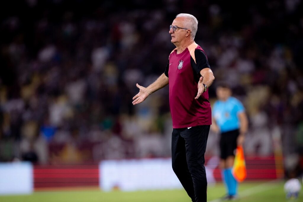 Dorival Júnior é demitido pelo Corinthians após derrota para o Inter