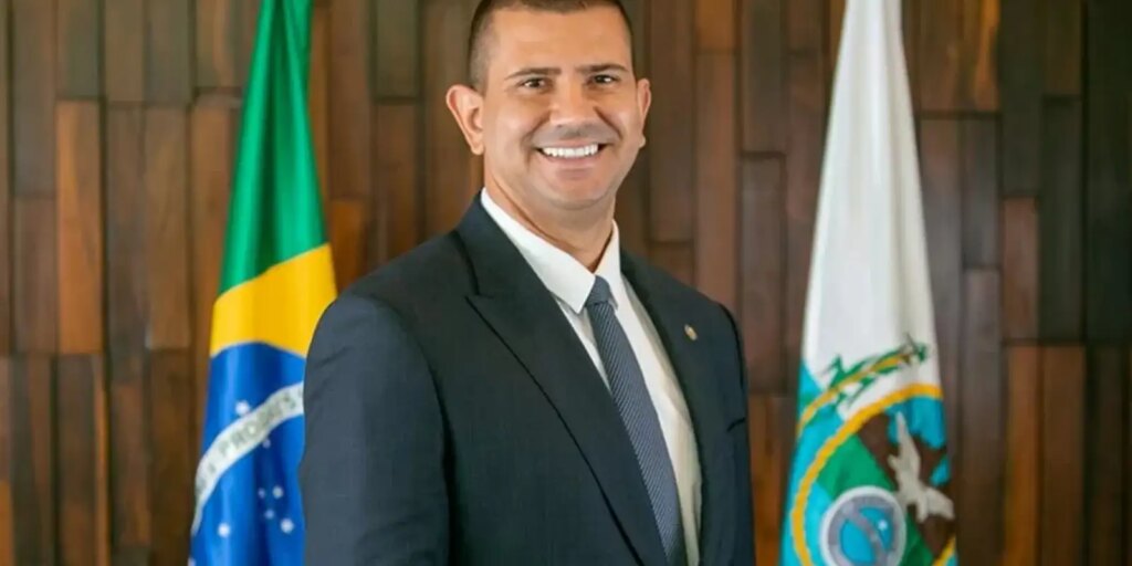 Deputado Douglas Ruas é eleito presidente da Alerj