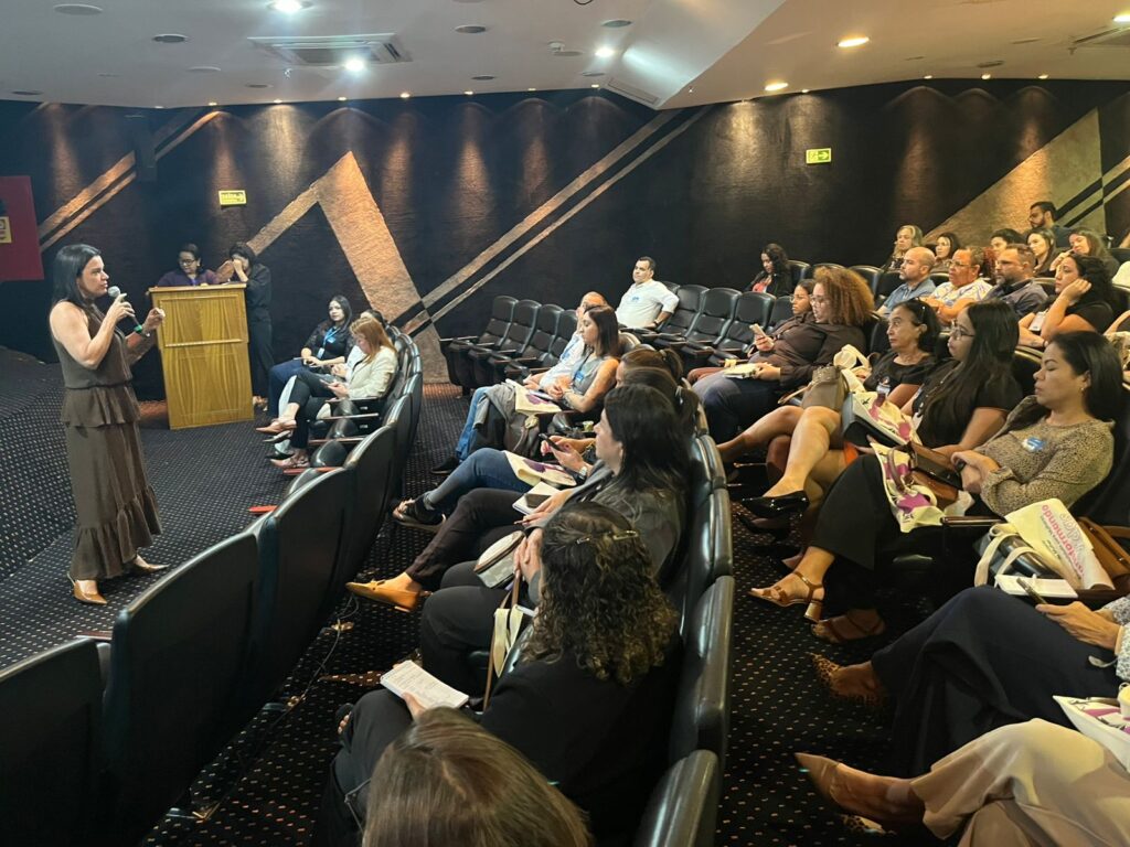 Programa de empregabilidade feminina do GDF garante trabalho a 365 mulheres