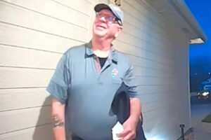 Idoso faz gentileza para cliente e recebe mais de R$ 500 mil em doações