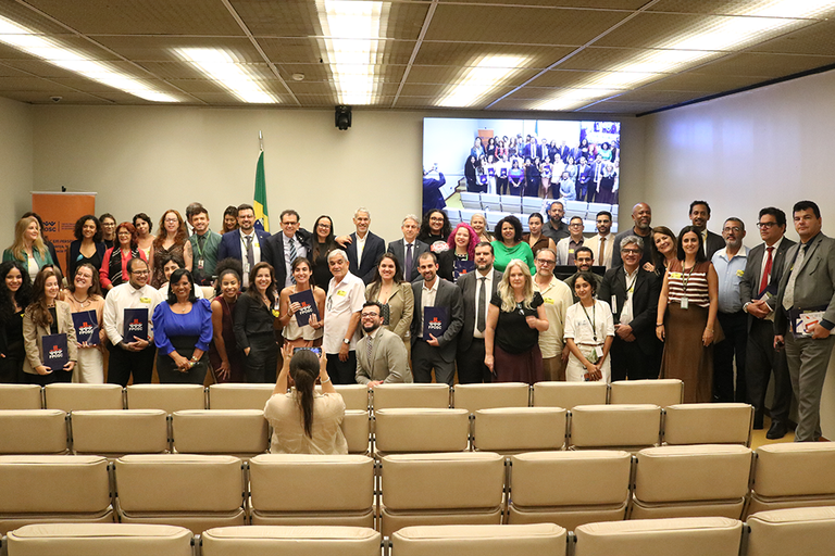Frente em Defesa das OSCs lança Agenda Mínima na Câmara dos Deputados