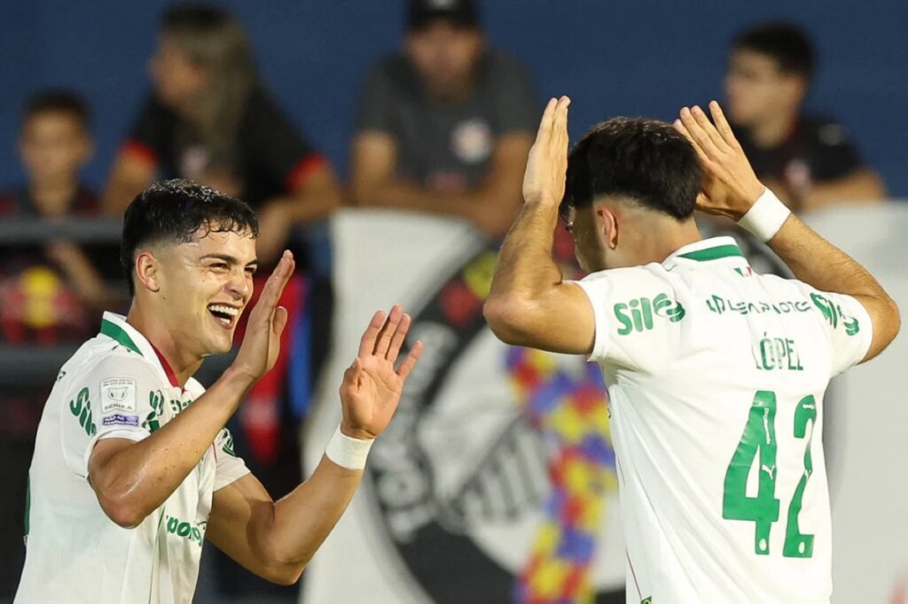 Flaco López volta a marcar e Palmeiras vence o Bragantino