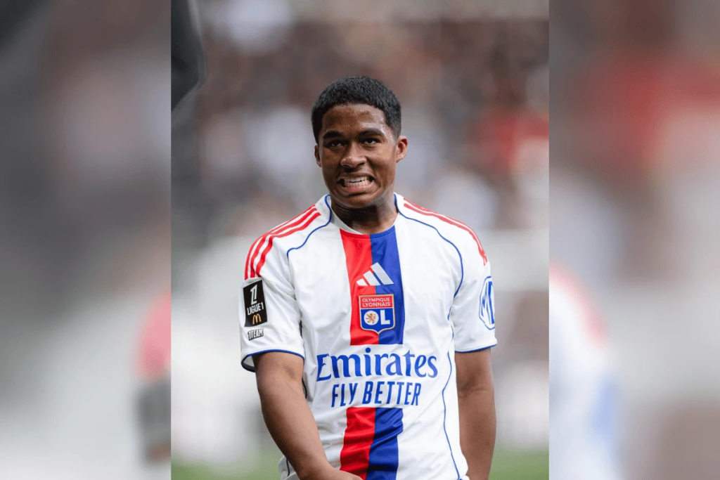 Endrick é alvo de críticas de jornal francês após empate do Lyon