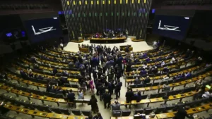 Imagem mostra plenário da Câmara dos Deputados