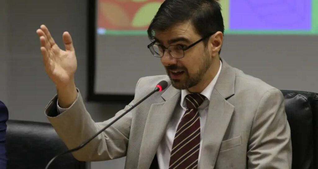 Guilherme Mello será secretário-executivo do Ministério do Planejamento e Orçamento