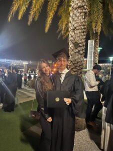 Brasiliense que trabalha no Capitólio, nos EUA, atua em políticas por imigrantes e diz que família não descola de passaportes