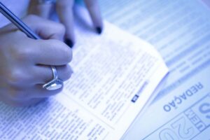 Câmara debate correção do Enem e inconsistências em notas de redação