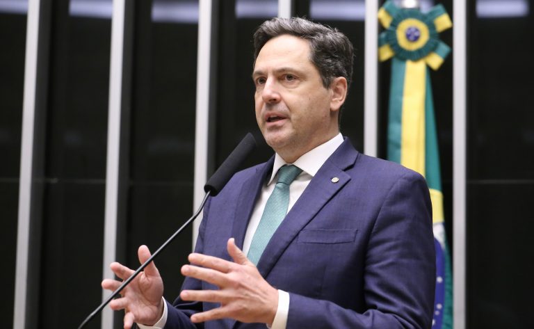 Câmara aprova classificação de PCC e CV como terroristas junto a cartéis latinos