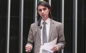 Projeto exige rotulagem de agrotóxicos em embalagens de alimentos