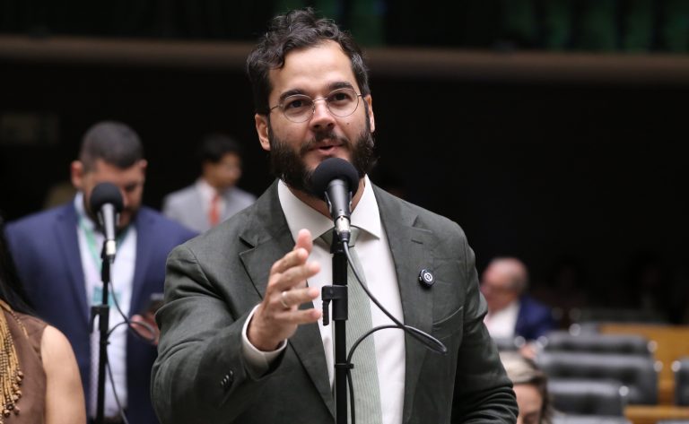 Discussão e votação de propostas legislativas. Dep. Túlio Gadêlha (REDE-PE)