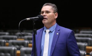 Câmara aprova reeducação obrigatória para agressores de violência doméstica