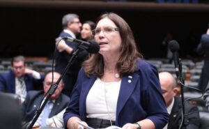 Discussão e votação de propostas legislativas. Dep. Bia Kicis (PL - DF)