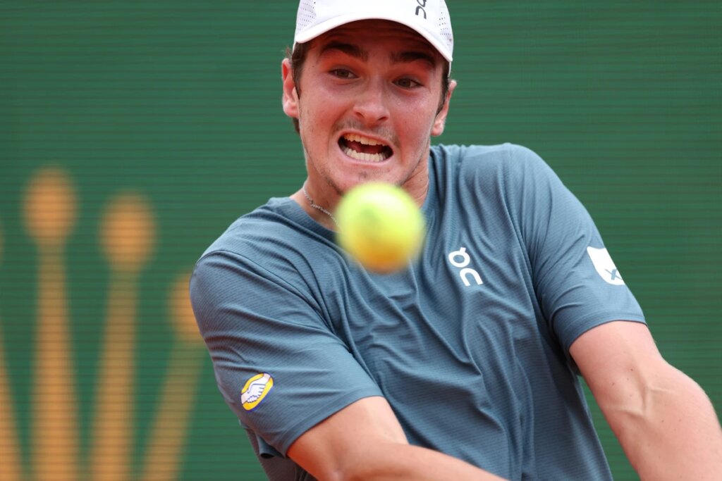 João Fonseca vence Alejandro Tabilo em estreia no ATP de Munique