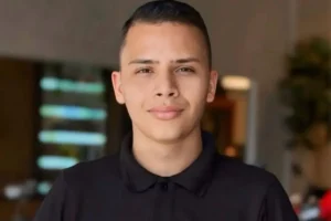 Jovem tenta vaquinha para custear cirurgia que ele aguarda sem sucesso há 8 meses, em Aparecida