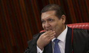 Nunes Marques rejeita pedido para travar sindicância de ministro do STJ acusado de assédio