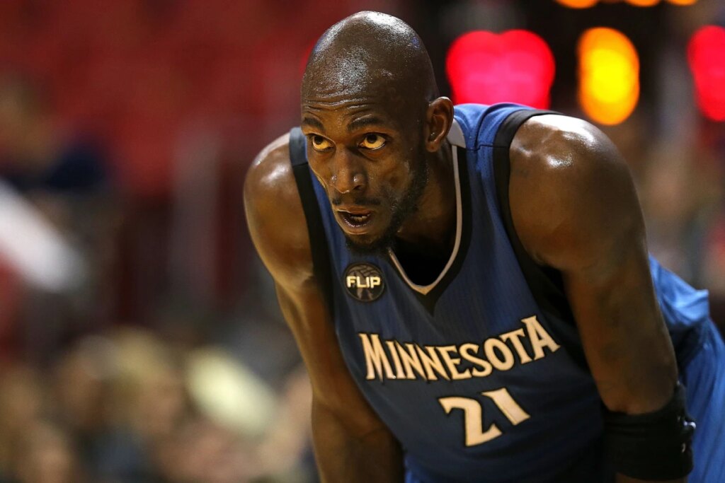 Em homenagem a Kevin Garnett, Timberwolves vão aposentar camisa 21
