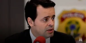 Quem é Marcelo Ivo, delegado da PF expulso dos EUA após prisão de Ramagem