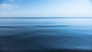 Oceanos ficaram próximos de seu recorde de calor em março, alerta observatório Copernicus