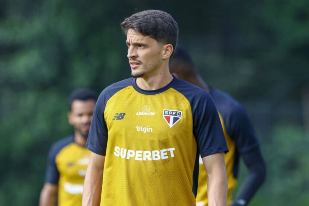 Pablo Maia, do São Paulo, passa por cirurgia após fraturas no rosto