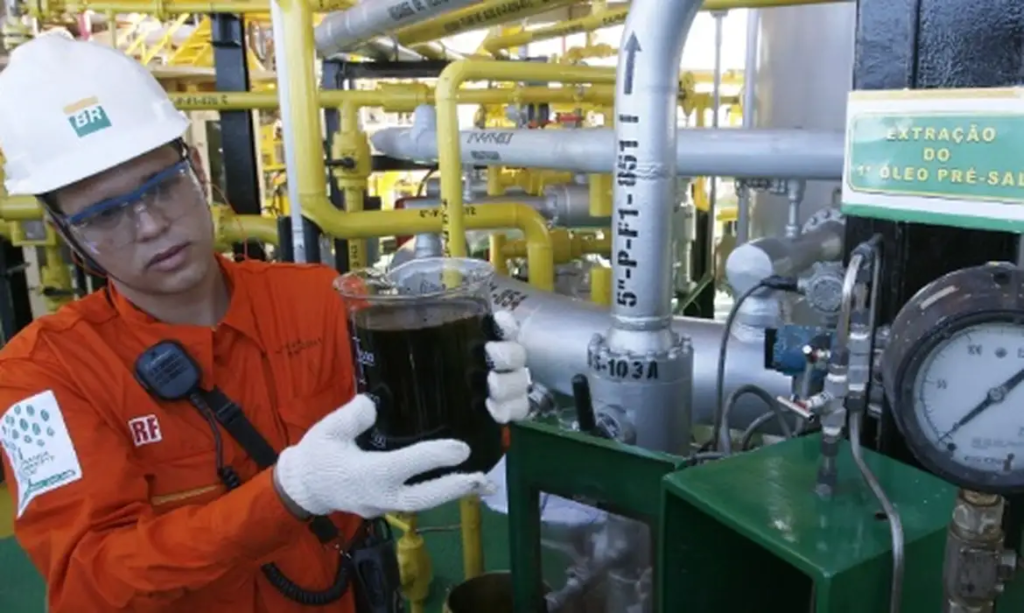 Reservas de petróleo no Brasil crescem 3,84% em 2025