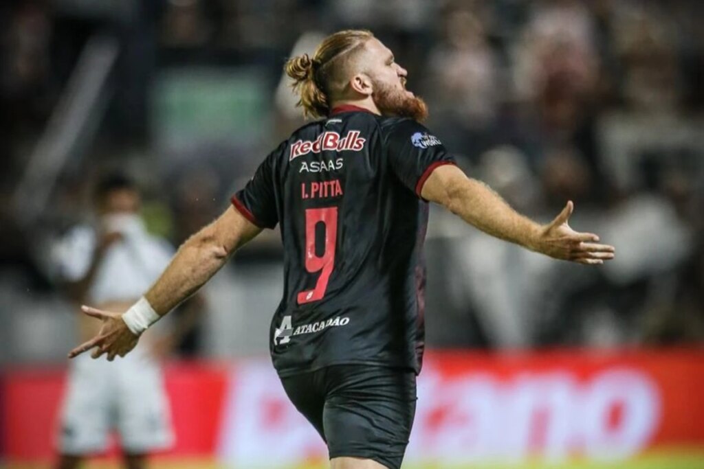 Pitta brilha, marca três gols e Bragantino vence o Remo