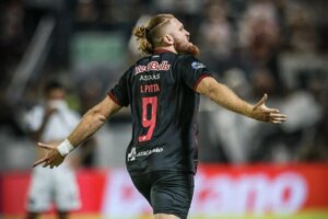 Pitta brilha, marca três gols e Bragantino vence o Remo