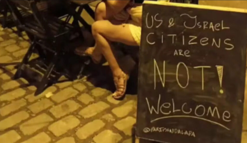Prefeitura do Rio cancela cassação de alvará de bar por placa contra israelenses e americanos