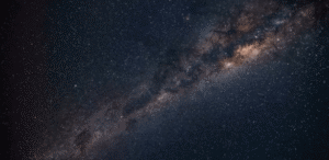 Por que o espaço continua escuro mesmo com a luz do Sol e das estrelas