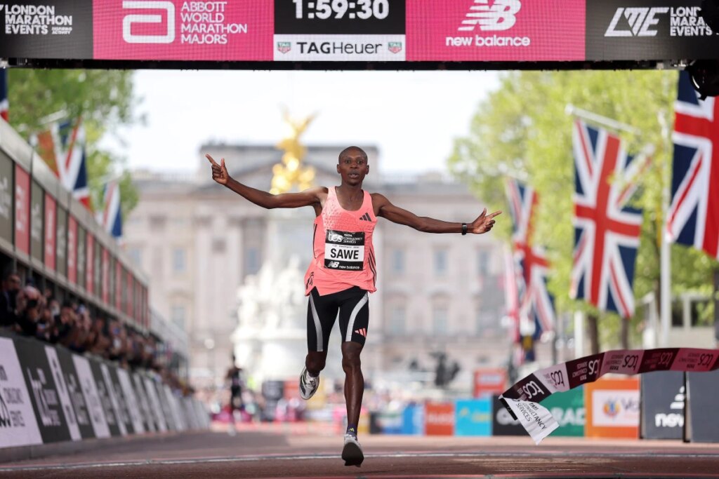 Maratona de Londres 2026: Sabastian Sawe faz melhor tempo da história