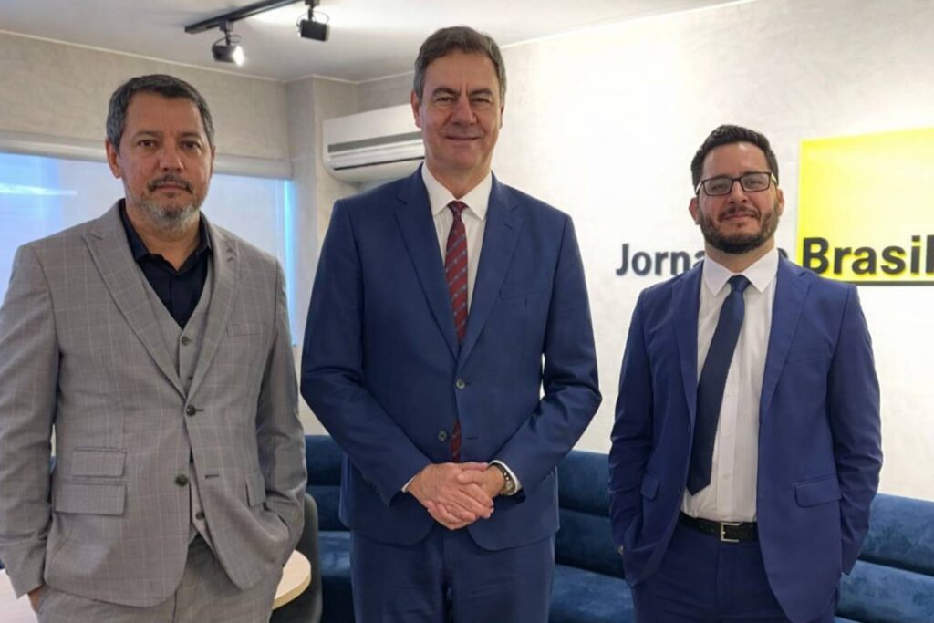 Jornal de Brasília recebe lideranças políticas e empresariais em dia de agendas institucionais