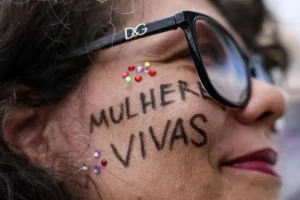 Sanção de três novas leis endurece combate ao feminicídio e à violência contra a mulher