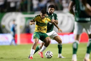 Goiás perde para o Cuiabá e chega à segunda derrota seguida na Série B